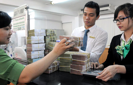 Vay tiêu dùng: ‘Cá nằm trên thớt’