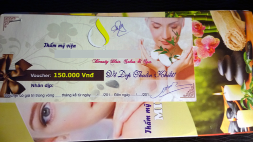 Ham quà tặng voucher, dính 'thương tích đầy mình'