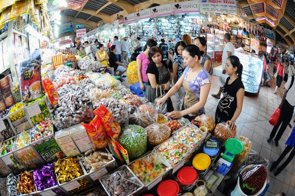Đại gia ngàn tỷ thu tiền lẻ nước mắm, mỳ tôm