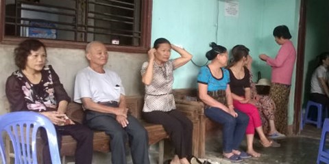Vạch mặt “thần y” trị bá bệnh bằng… nước lã