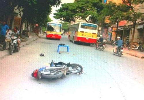 Rà soát 600 xe máy để tìm kẻ gây tai nạn chết người