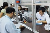 Các cơ quan ‘đá’ nhau, dân lãnh đủ