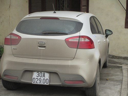 Ba mẹ con rủ nhau trộm cắp