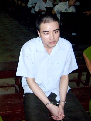 Hoãn thi hành án tử tù Hồ Duy Hải vào phút chót