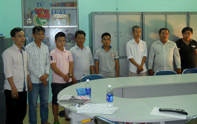 Đánh sập đường dây làm bằng giả qui mô toàn quốc