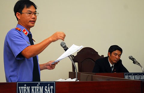 Tăng quyền cho VKS trong giai đoạn điều tra