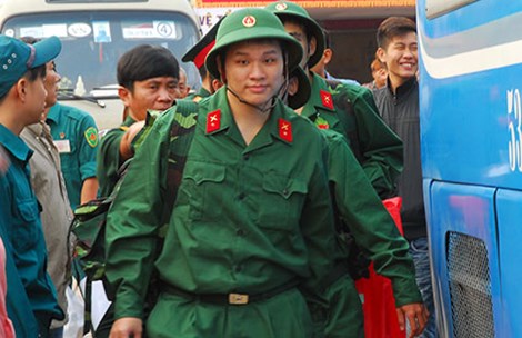 Sinh viên chính quy có thể được hoãn nhập ngũ