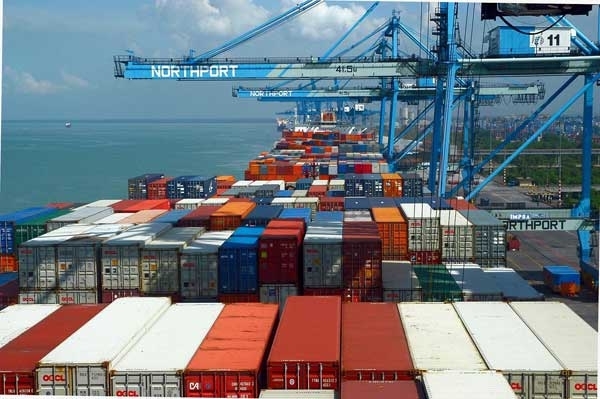 Biểu thuế xuất khẩu, nhập khẩu 2015: Doanh nghiệp chờ... tác động
