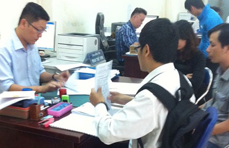 Chứng chữ ký cho người nước ngoài: Nhiều éo le