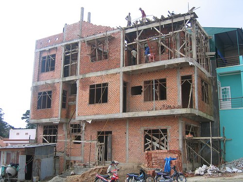 Bộ Tư pháp 'tuýt còi' thông tư xử phạt về xây dựng
