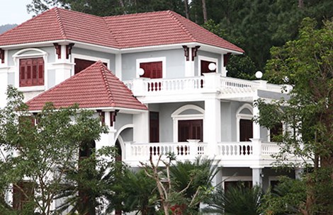 Ra quyết định đập biệt thự tướng Thạch