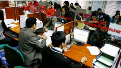 Công chức cắp ô là tham nhũng: Không xử được!
