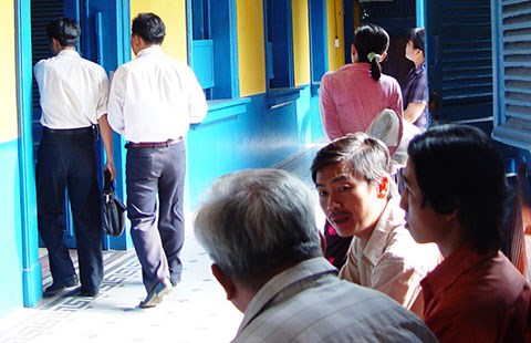 Dân yêu cầu, tòa không được từ chối