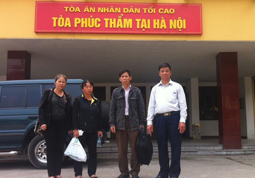 Ông Nguyễn Thanh Chấn nộp 100 loại giấy tờ để chờ bồi thường