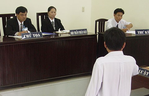 Sửa BLTTDS: Quy định nguyên tắc tranh tụng