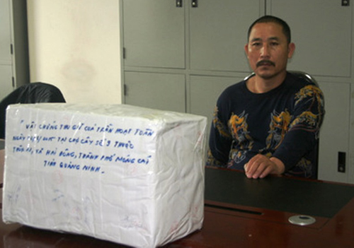 Chặn vụ chuyển 20kg ma túy 'đá' vào Việt Nam