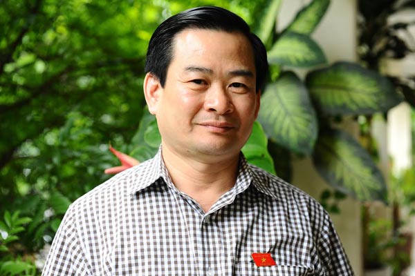 'Thi chuyên viên cao cấp mà làm bài nguệch ngoạc'