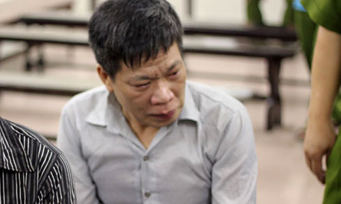 Hoãn xử cựu Phó ban Tổ chức Quận ủy Cầu Giấy
