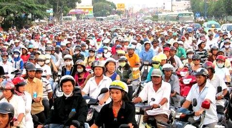 Xe máy gánh phí khí thải: Sao chỉ bổ vào dân nghèo?