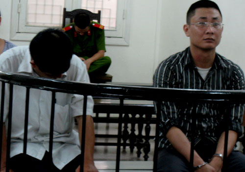 Mạo danh cháu sếp hàng không chiếm đoạt hàng chục tỷ đồng