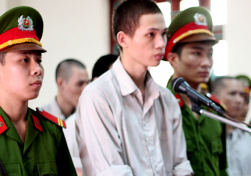 Chủ mưu vụ 'quan tài diễu phố' thoát án tử hình