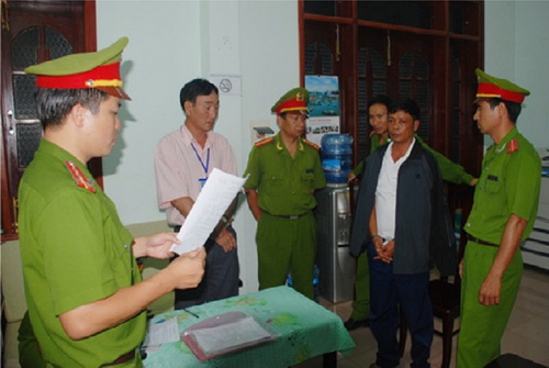 Thanh tra sở giao thông nhận hối lộ qua tài khoản