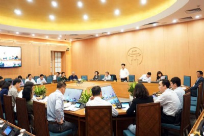 Hà Nội: Bắt buộc đeo khẩu trang tại các hoạt động công cộng