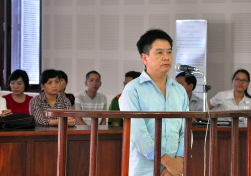 Ngồi tù 13 năm vì âm thầm bán nhà cha ruột