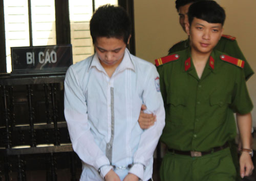 Gây trọng tội khi ăn trộm đồ lót phụ nữ