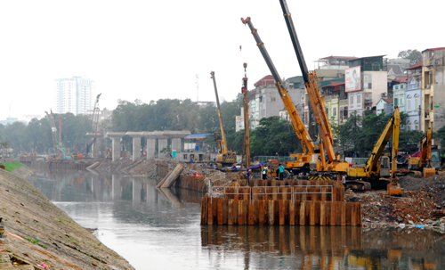 Mối nguy do phụ thuộc quá lớn vào nhà thầu nước ngoài - Bài 1