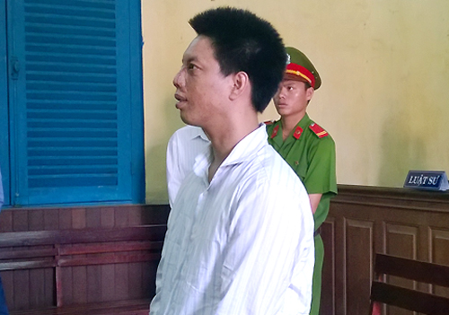 Tạt axít người tình trong cơn ghen