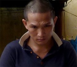 Kẻ bảo kê cưỡng bức nữ tiếp viên