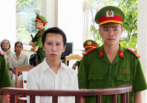 Tử hình kẻ cuồng tình thiêu sống người yêu