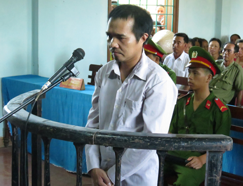 Hạ sát vợ vì nghi bị phản bội