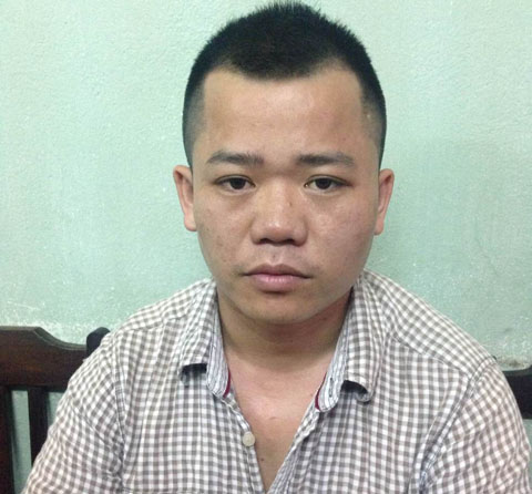 Côn đồ giật biển hiệu, tát vào mặt đại úy công an