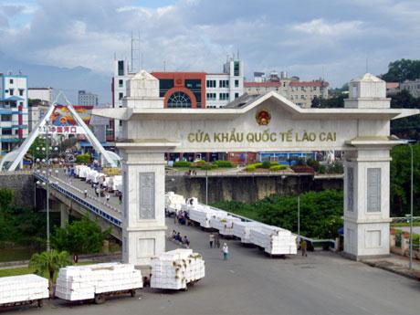 Trung Quốc có thể tạm đóng cửa khẩu: 'Dọa' Việt Nam?