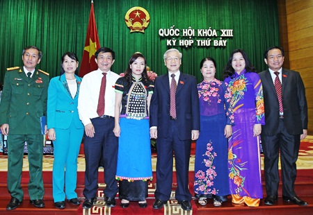 Kiên quyết bảo vệ vững chắc độc lập chủ quyền, toàn vẹn lãnh thổ
