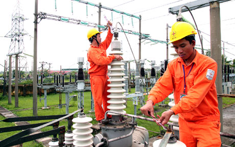 Tập đoàn kinh tế gặp nhiều khó khăn vì... thừa vốn