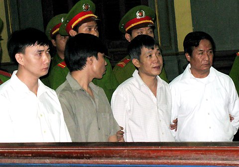 Kẻ cầm đầu nhóm đâm chết doanh nhân giữa Sài Gòn bị bắt