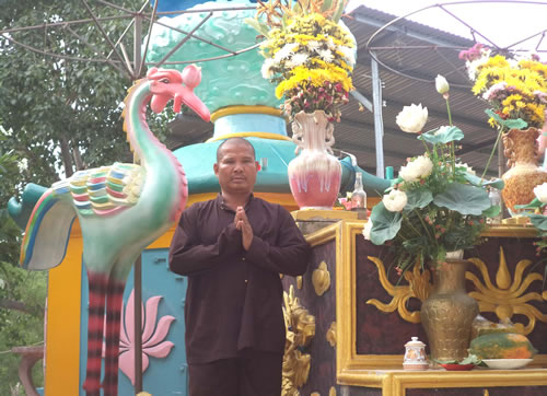 'Trùm giang hồ' quy y cửa Phật