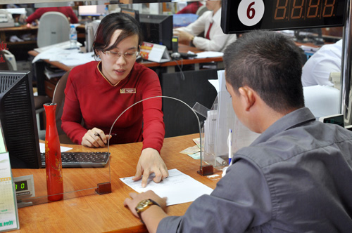 Ông lớn ngân hàng cũng từng vượt trần lãi suất
