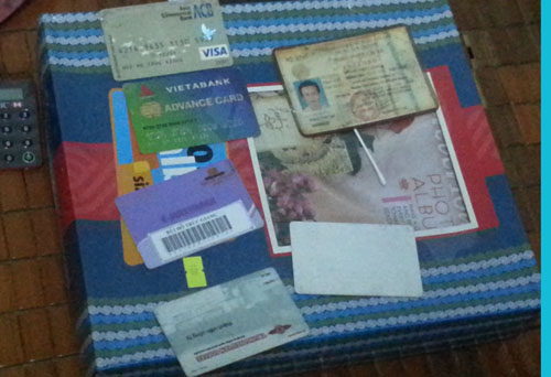 Lên Facebook rao mua thẻ ATM để lừa đảo qua điện thoại