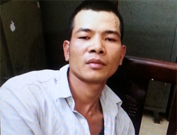 Cầm đá cướp trang sức phụ nữ
