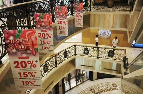 Tràng Tiền Plaza đại hạ giá trước ngày tái cấu trúc